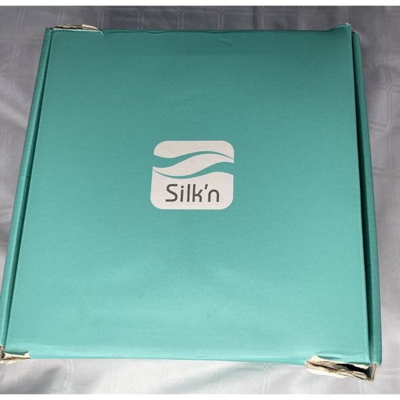 Silk'n BellaLite Light Flash home hair removal treatment - Picture 7 of 7